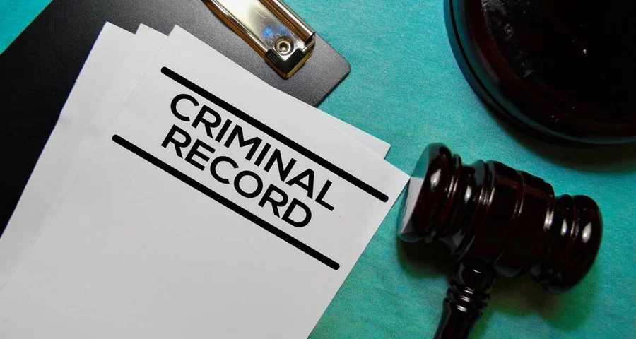 criminal record and gavel
