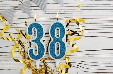 38 anniversary celebration candles confetti