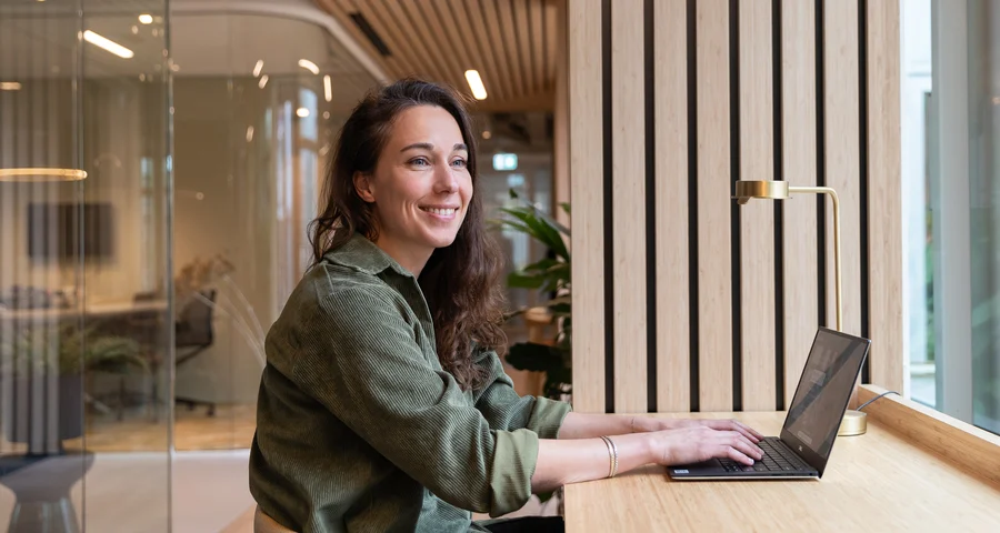 employeee working on a laptop