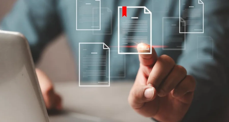 Person clicking on a CV icon
