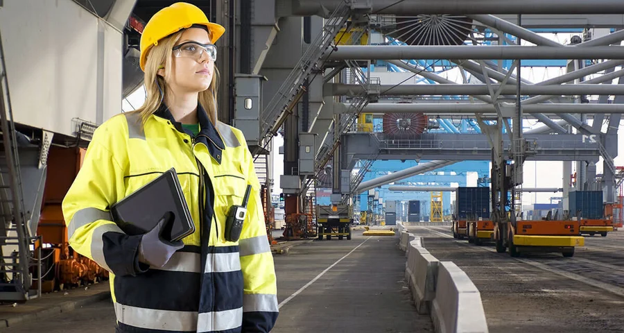 employee wearing safety glasses and hat