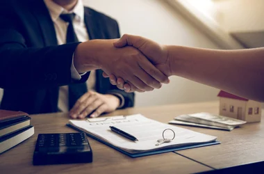 Handen schudden bij in-employment screening