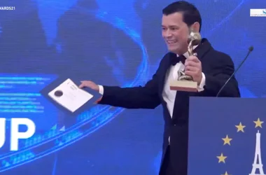 Validata employee with award